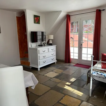Holiday home D'hotes Duplex Le Petit Mas Nicois De La Rose